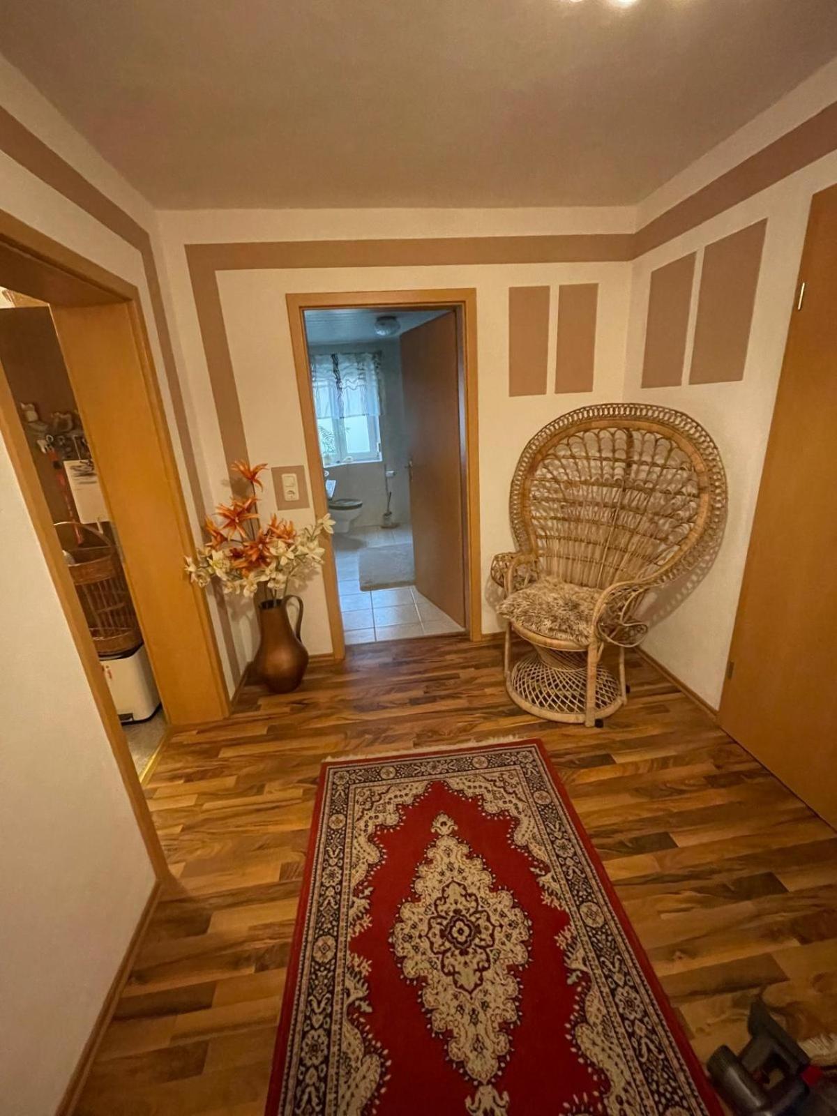 Schoene Ferienwohnung In Bahnhofsnaehe Fuer Urlaub, Studium Oder Arbeit Deggendorf Esterno foto